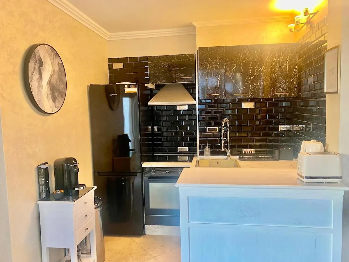 Apartment Luxurious 2P Cannes Croisette-Plein Sud & Chic Decor