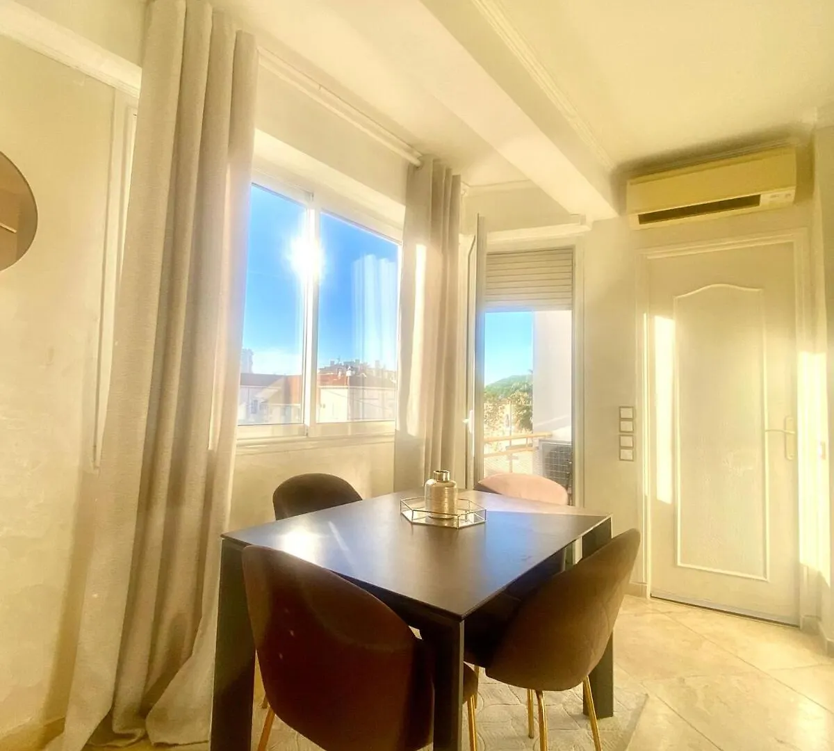 Luxurious 2P Cannes Croisette-Plein Sud & Chic Decor Apartment