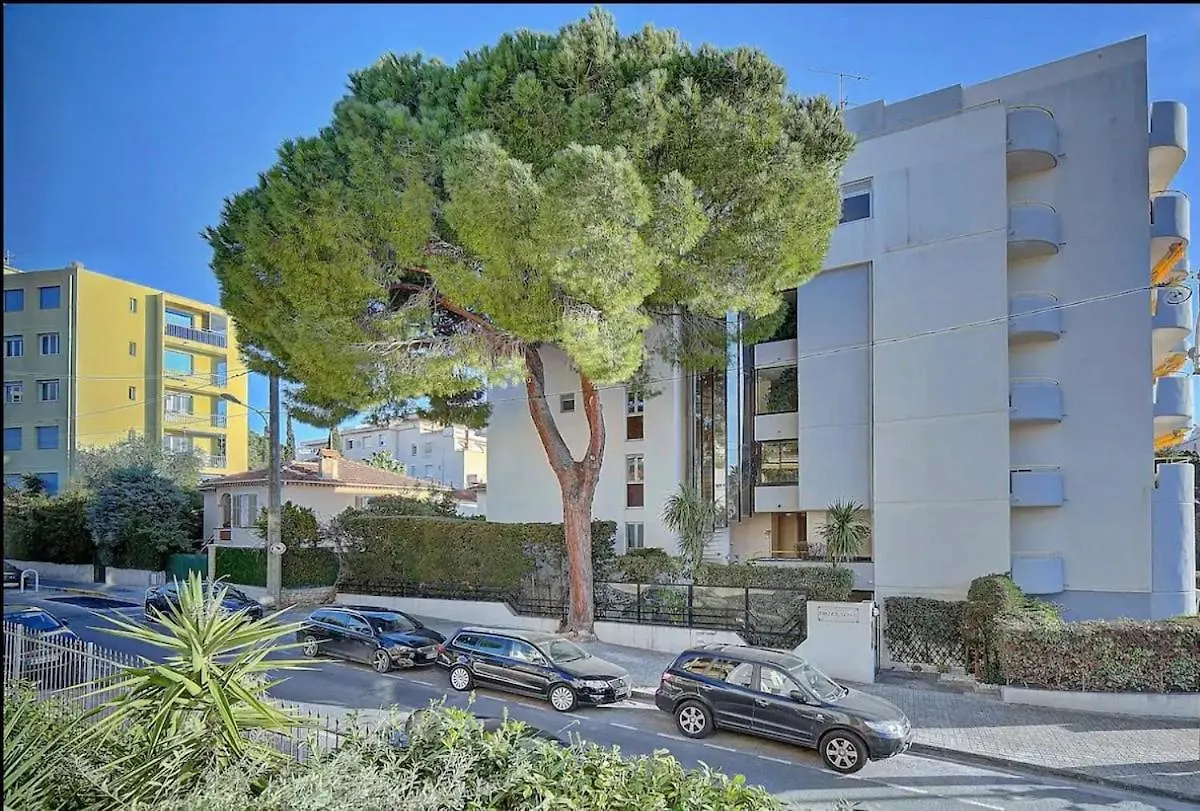 Luxurious 2P Cannes Croisette-Plein Sud & Chic Decor 0*,  France